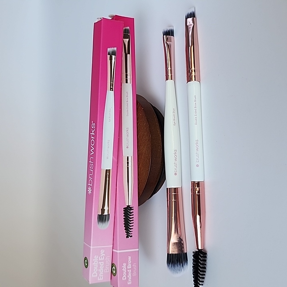 Brush Works Set - Double Ended Eye Brush & Double Ended Brow Brush
